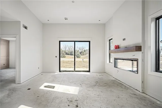 $650,000 | 9553 Jupiter Street, Lenexa, KS 66219