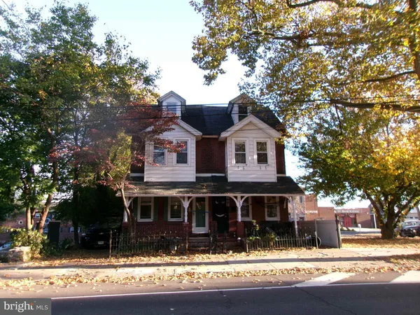 $1,875 | 1030 Radcliffe Street, Unit 1, Bristol, PA 19007