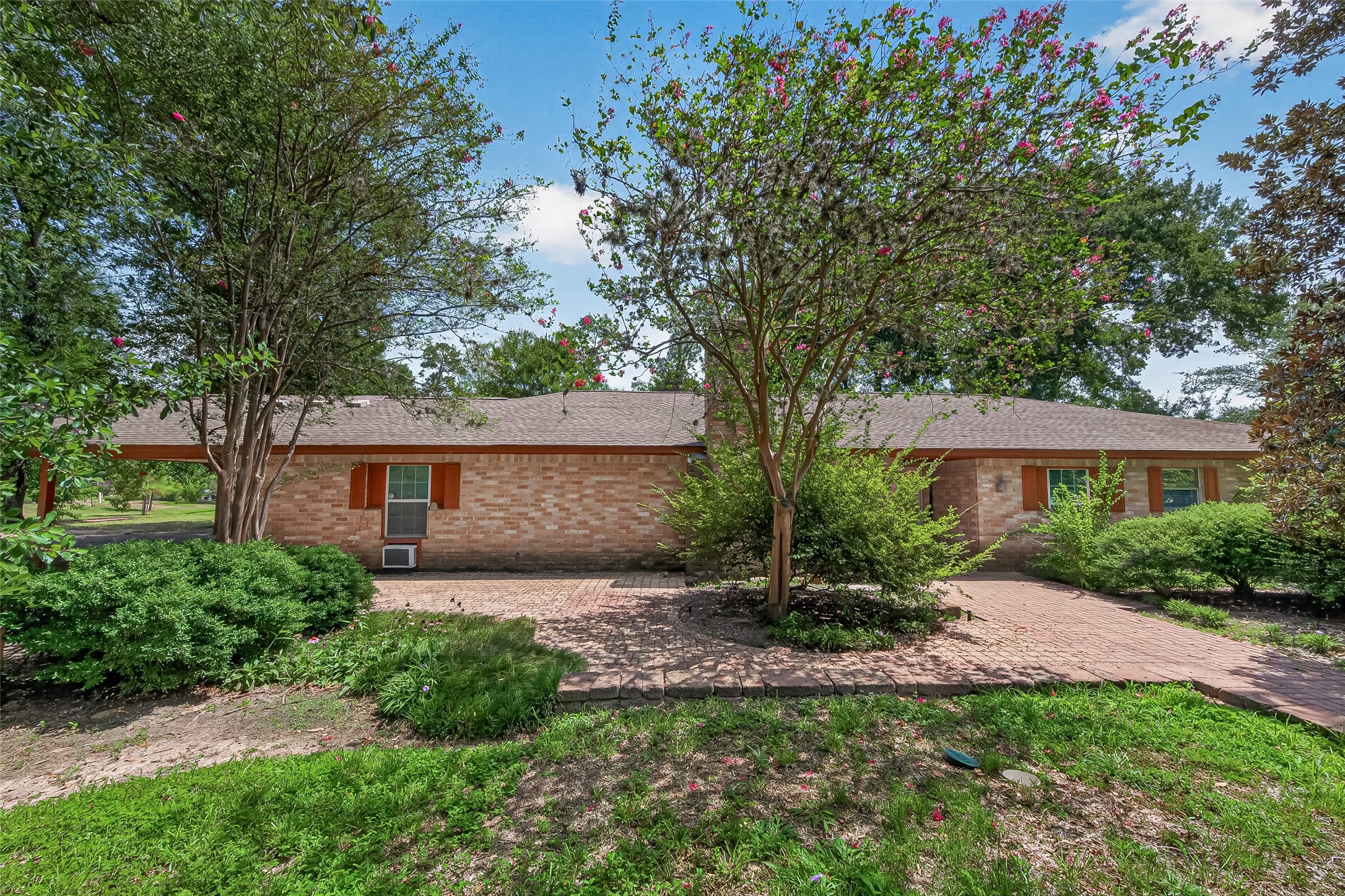 19002 Mirror Lake Drive Spring, TX 77388 - Photo 3 of 50 Gallery Image 3
