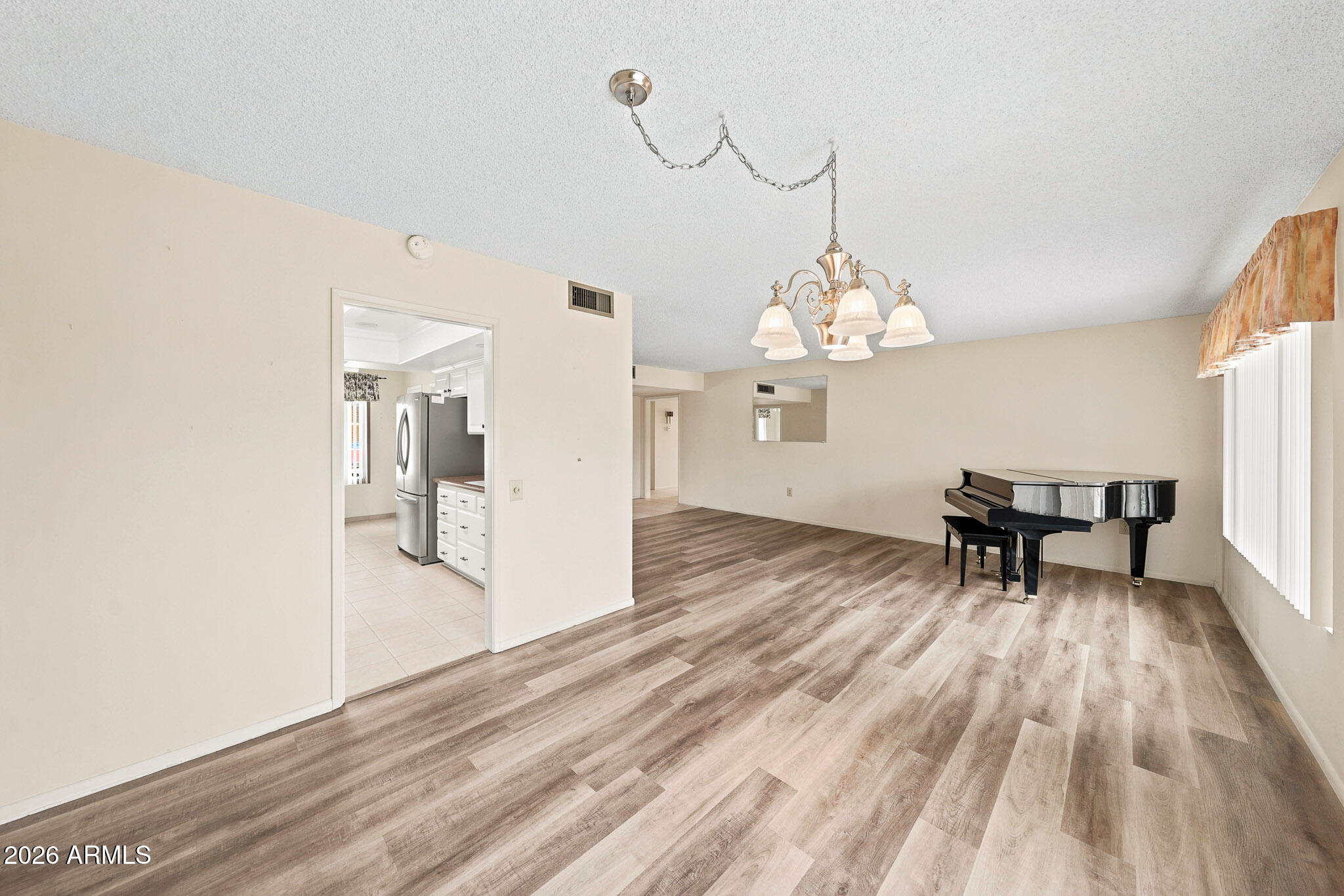 15410 North Ridgeview Road Sun City, AZ 85351 - Photo 13 of 43 Dining 1