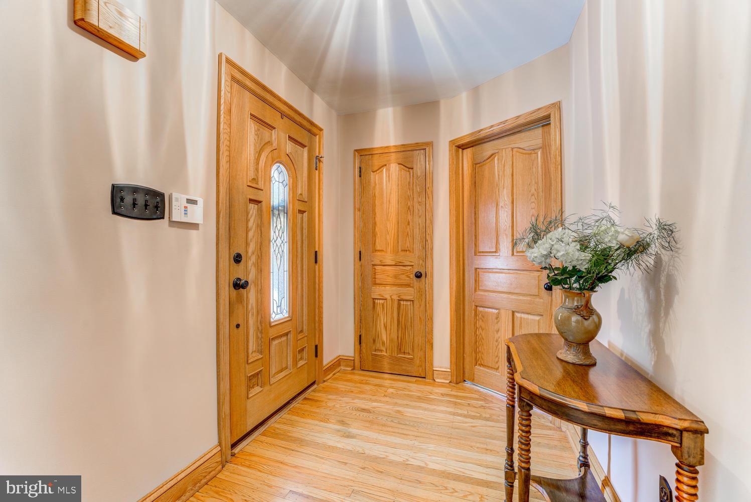 755 West Brookhaven Road Wallingford, PA 19086 - Photo 6 of 66 Entrance Hall