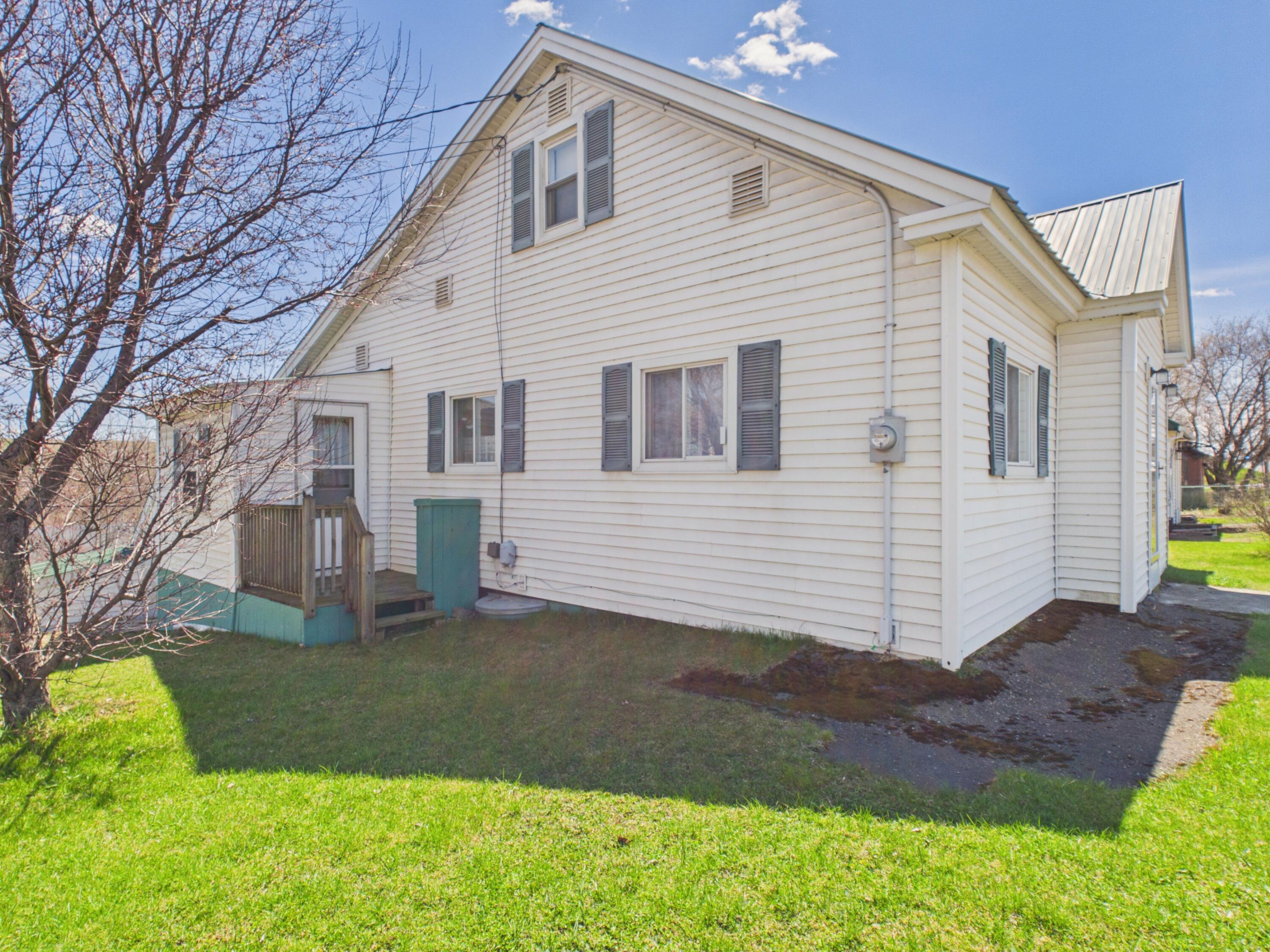 12 Patten Street Caribou, ME 04736 - Photo 2 of 32 12 Patten St May 2026 (10)