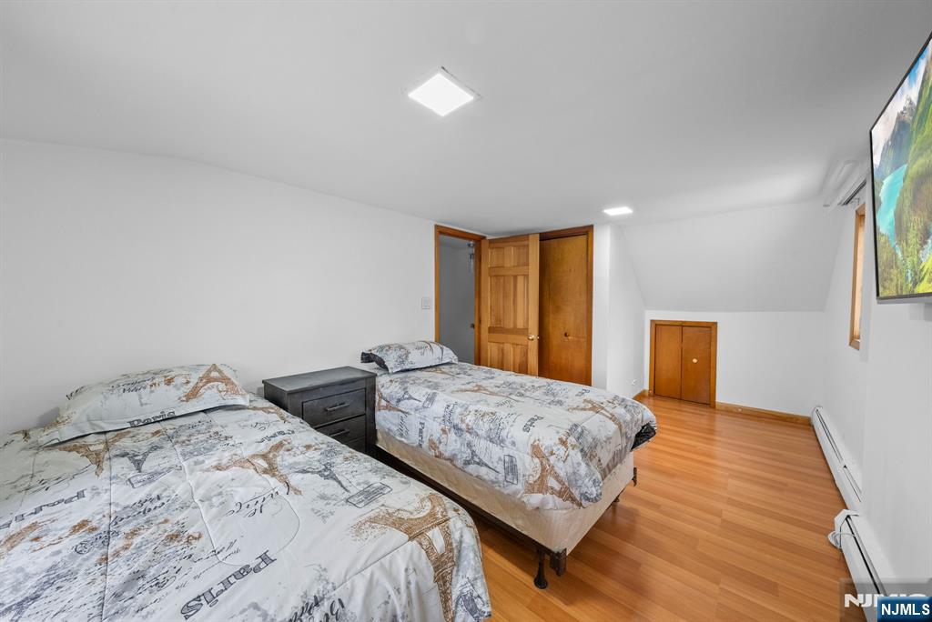 101 Maple Hill Road Clifton, NJ 07013 - Photo 19 of 39