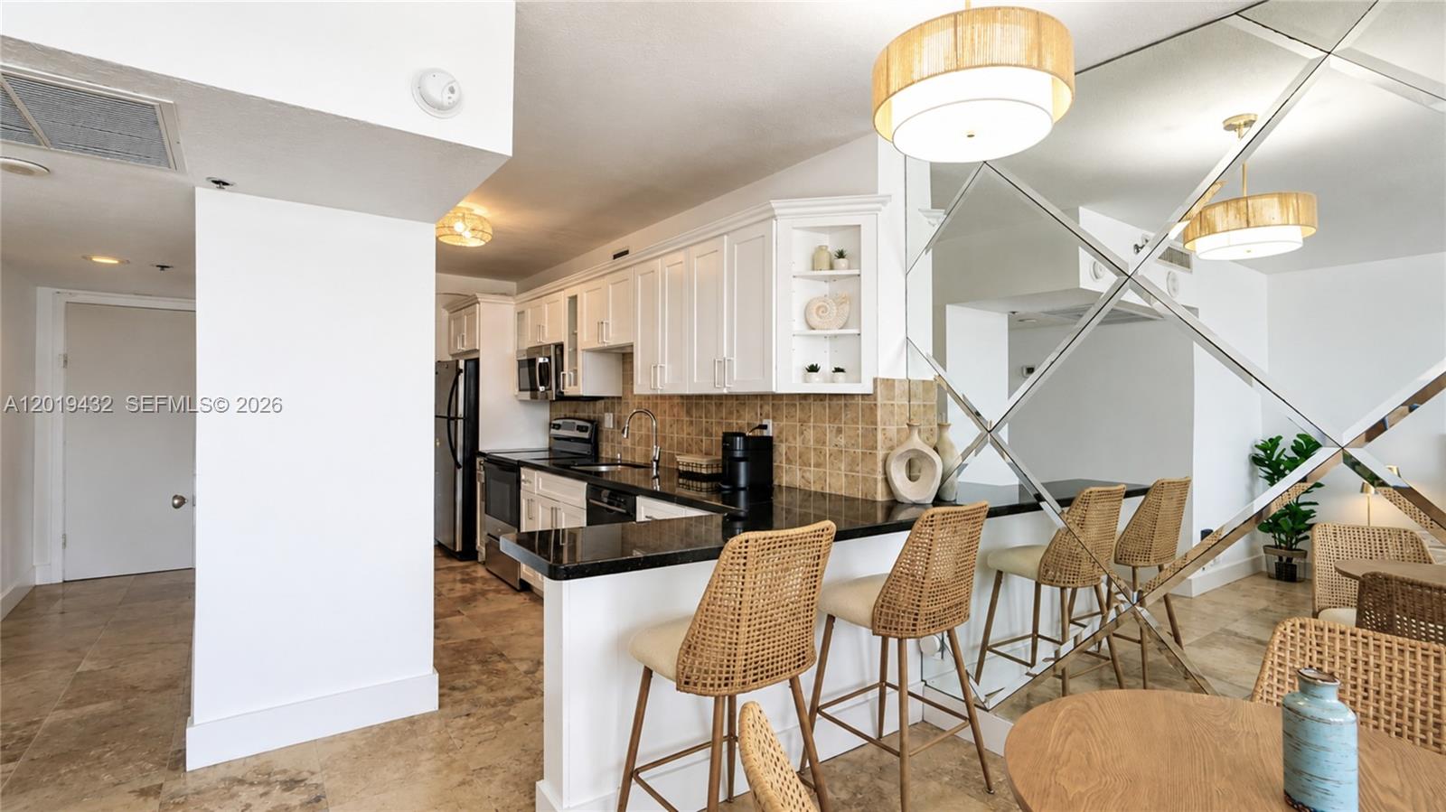 100 Lincoln Road, Unit 1206 Miami Beach, FL 33139 - Photo 5 of 22