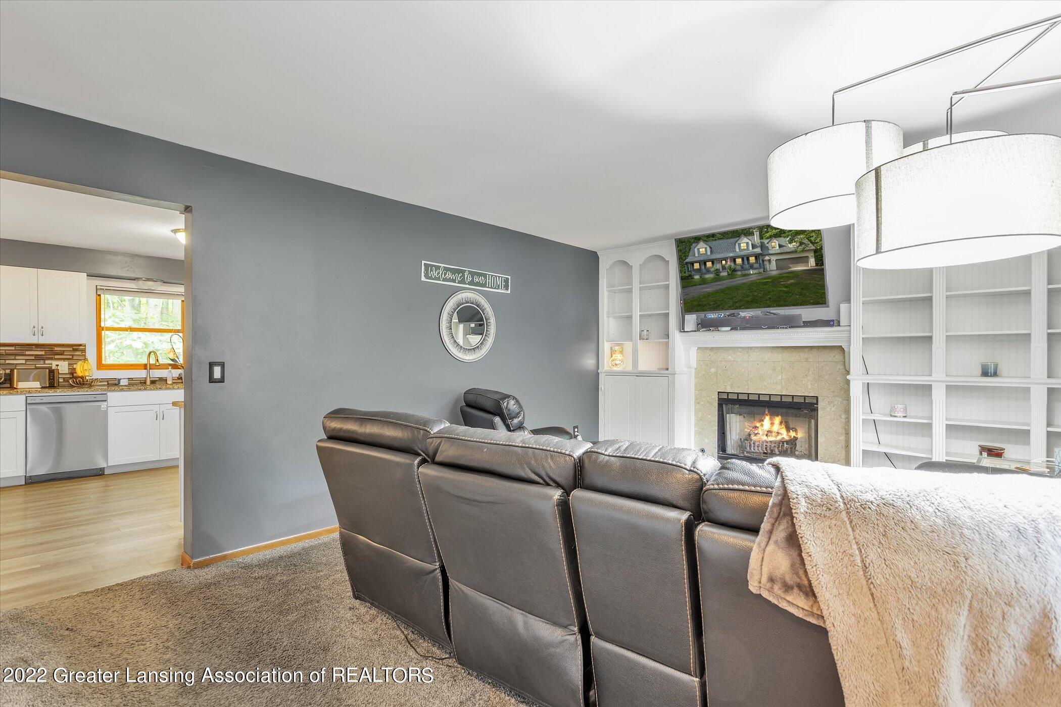 7060 McKay Road Jackson, MI 49201 - Photo 16 of 40 16-7060-McKay-Rd-WindowStill-Real-Estate