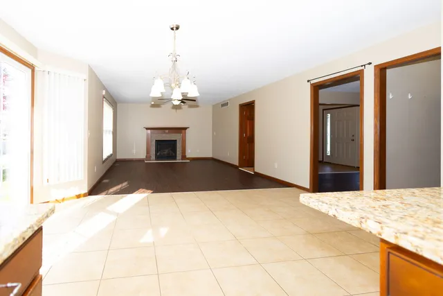 $424,900 | 1307 Longford Lane, Bloomington, IL 61704