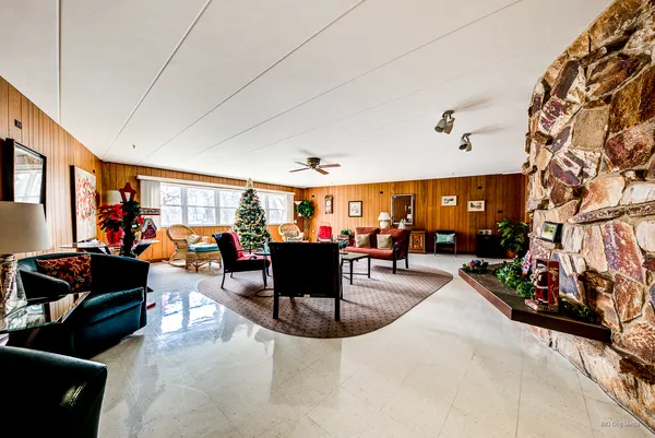 $88,000 | 940 Holbrook Road, Unit 33B, Homewood, IL 60430