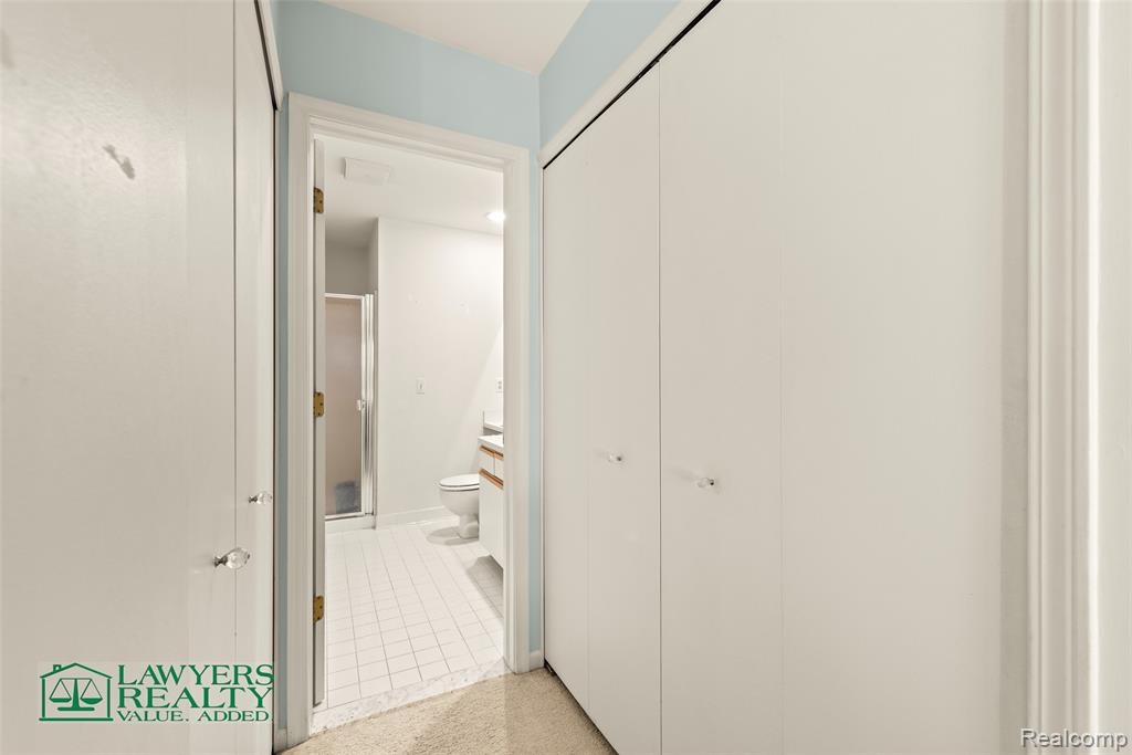 2122 London Bridge Drive Rochester Hills, MI 48307 - Photo 18 of 28 Gallery Image 18