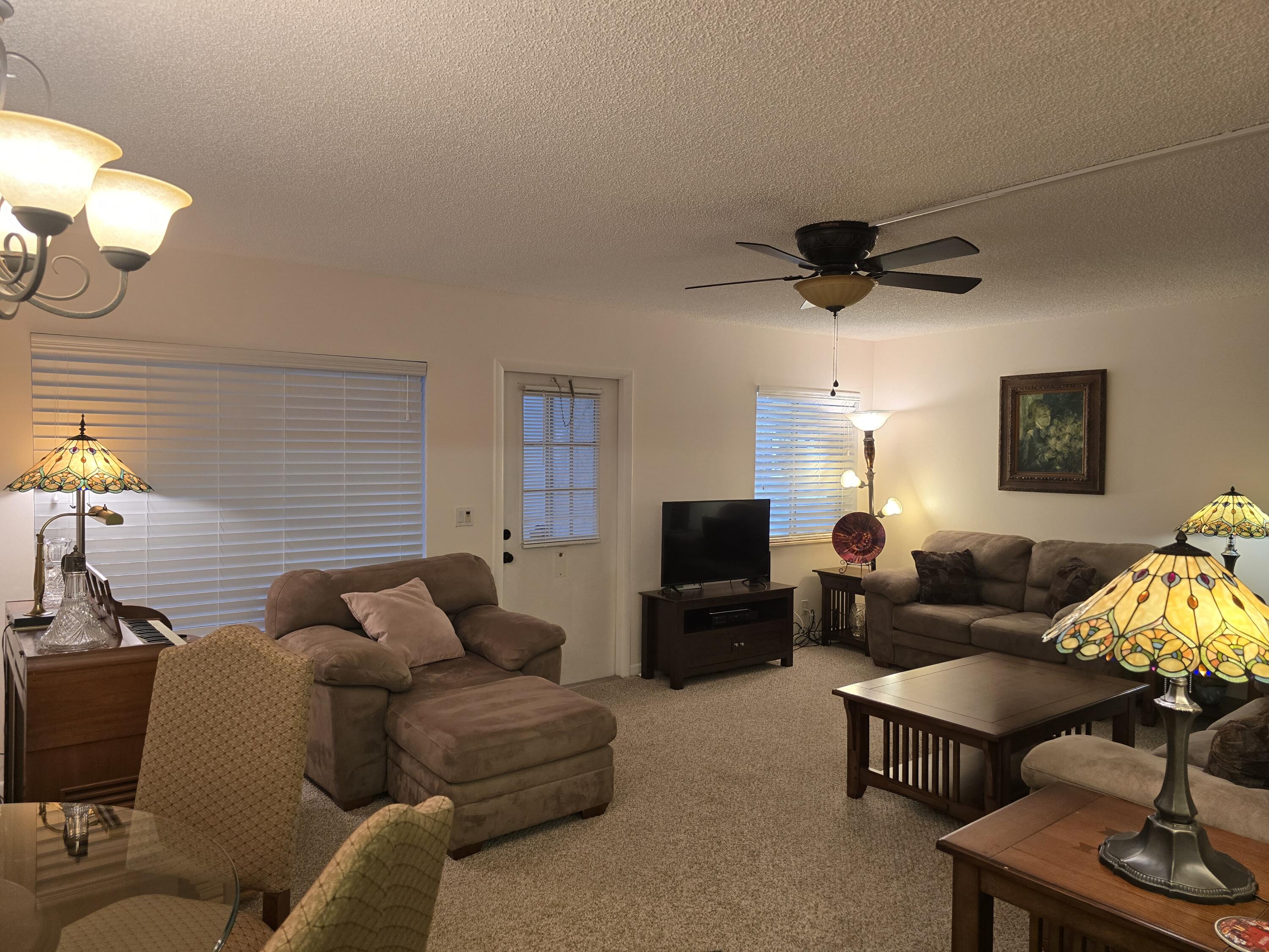 317 Pine Ridge Circle Greenacres, FL 33463 - Photo 14 of 51 20241108_163910