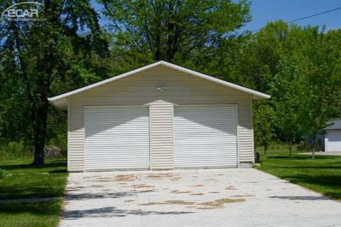5310 Oleksyn Road Flint, MI 48504 - Photo 40 of 61 20426942-39.JPG