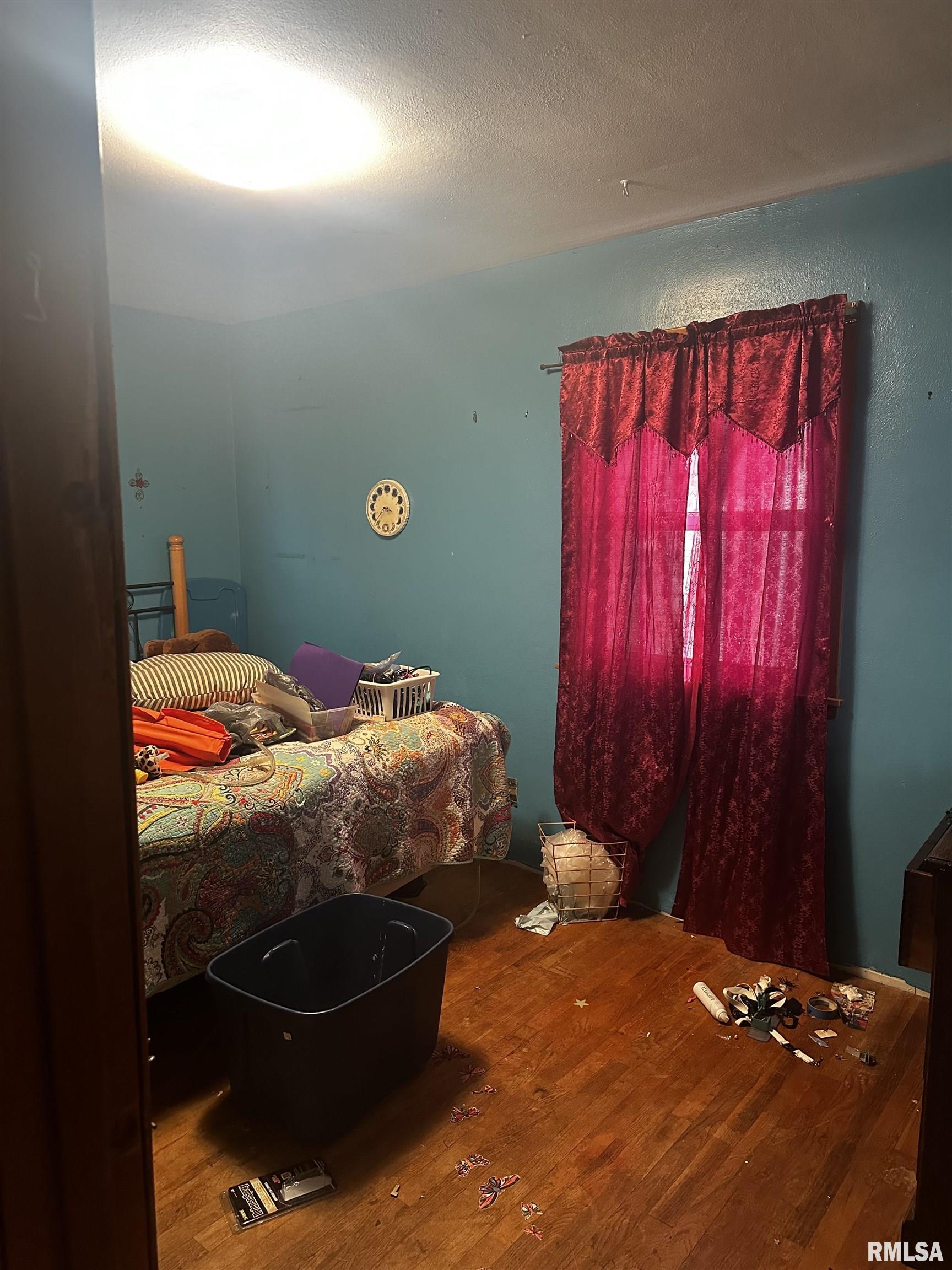 654 Waverly Road Davenport, IA 52804 - Photo 4 of 15 Gallery Image 4