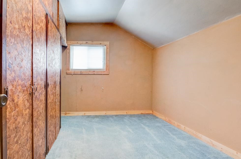 1031 Spruce Street Marinette, WI 54143 - Photo 27 of 37