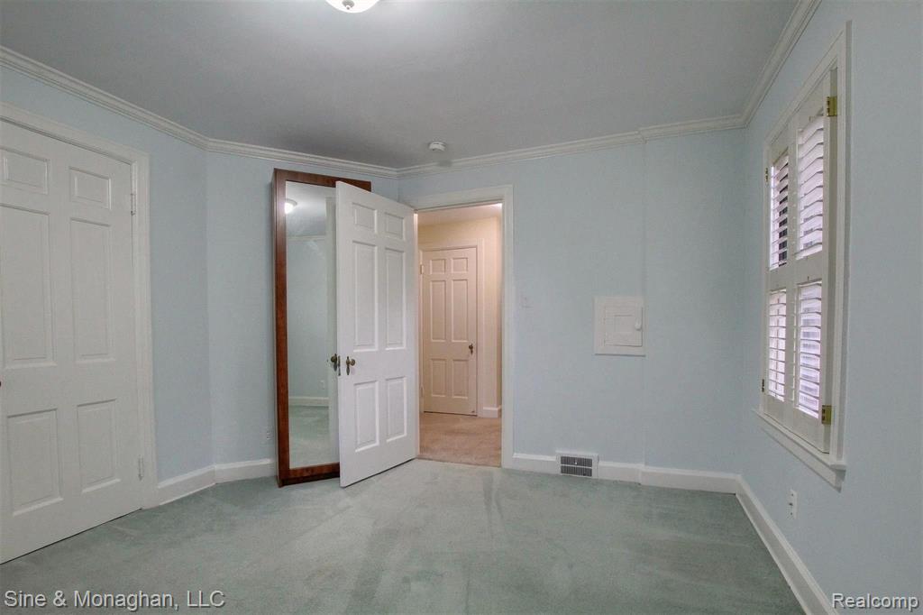 349 Merriweather Road Grosse Pointe, MI 48236 - Photo 24 of 31