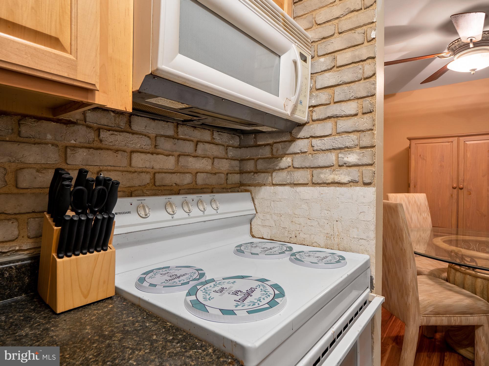 8110 Colony Point Road, Unit 217 Springfield, VA 22152 - Photo 12 of 21 Gallery Image 12