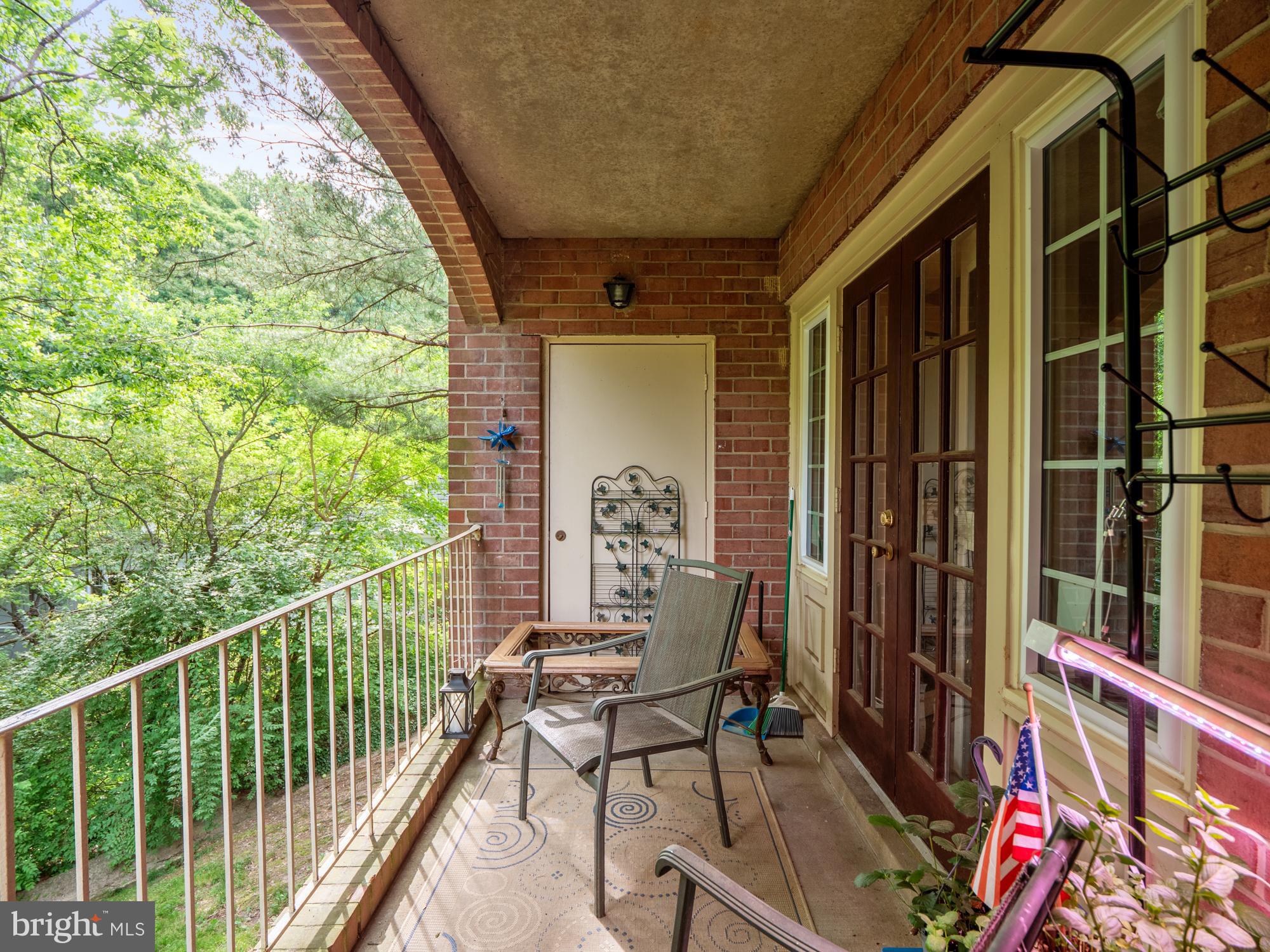 8110 Colony Point Road, Unit 217 Springfield, VA 22152 - Photo 4 of 21 Gallery Image 4