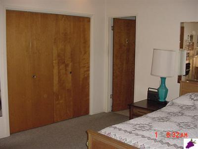 1182 North Reed Avenue Reedley, CA 93654 - Photo 22 of 32 Master bedroom/closets