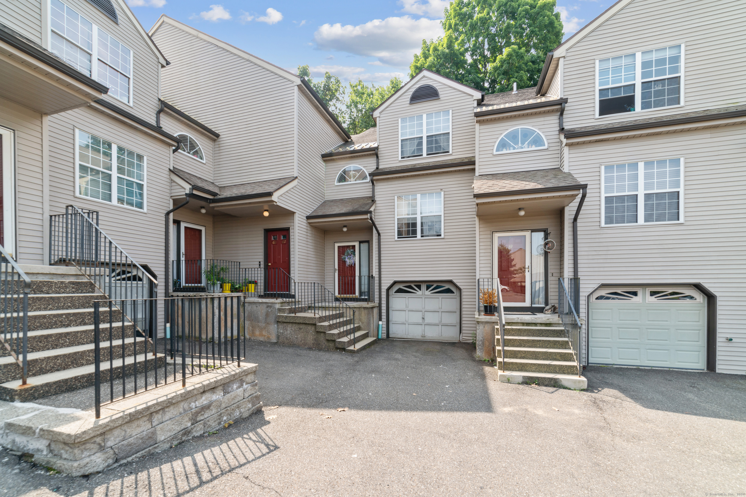19 Taft Pointe, Unit 68 Waterbury, CT 06708 - Photo 1 of 1 Gallery Image 1