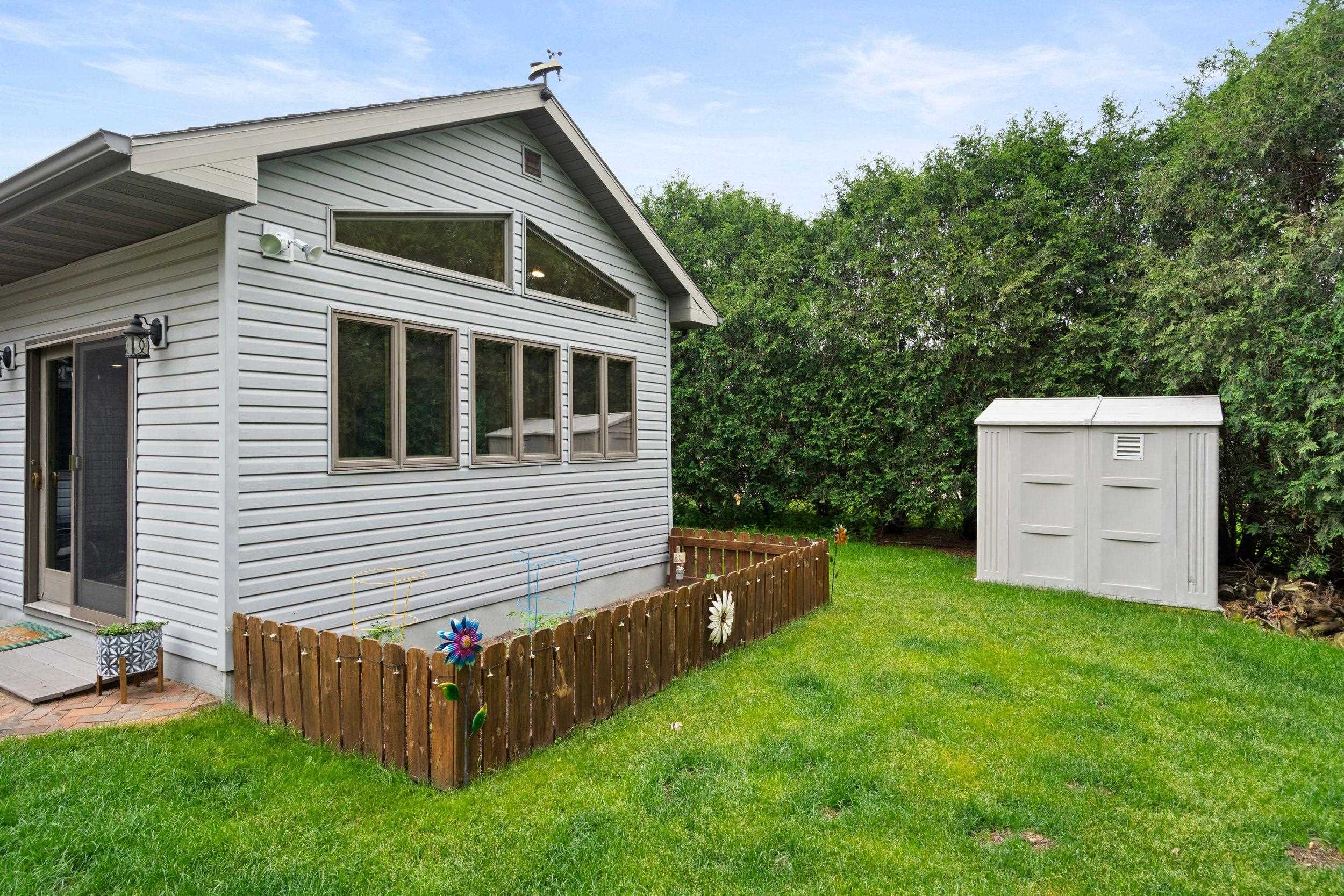 W2585 Oakbrook Court Appleton, WI 54915 - Photo 14 of 56
