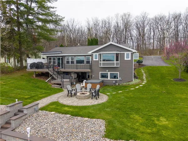 $999,000 | 4601 West Lake Road, Geneseo, NY 14454