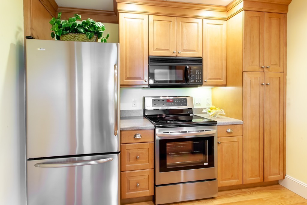 78 Forest Ridge Road, Unit 303 Concord, MA 01742 - Photo 5 of 18 Gallery Image 5