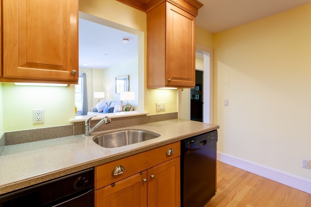 78 Forest Ridge Road, Unit 303 Concord, MA 01742 - Photo 7 of 18 Gallery Image 7