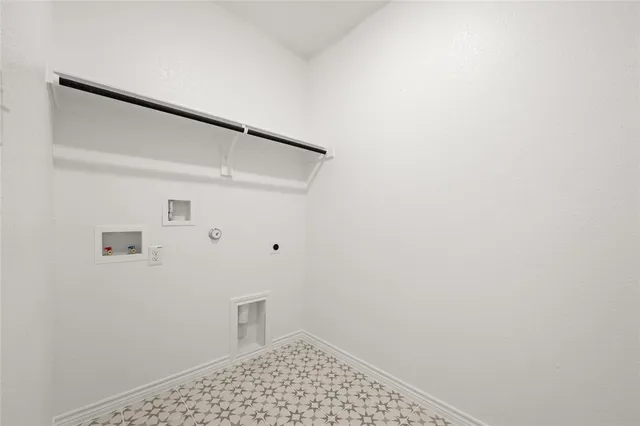 $329,900 | 1905 Mohican Drive, Cleburne, TX 76033