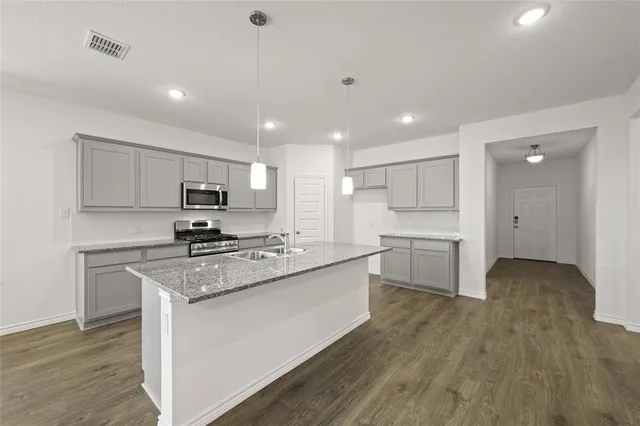 $329,900 | 1905 Mohican Drive, Cleburne, TX 76033