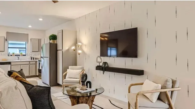 $2,700 | 322 Northeast 1st Street, Unit 1, Florida City, FL 33034