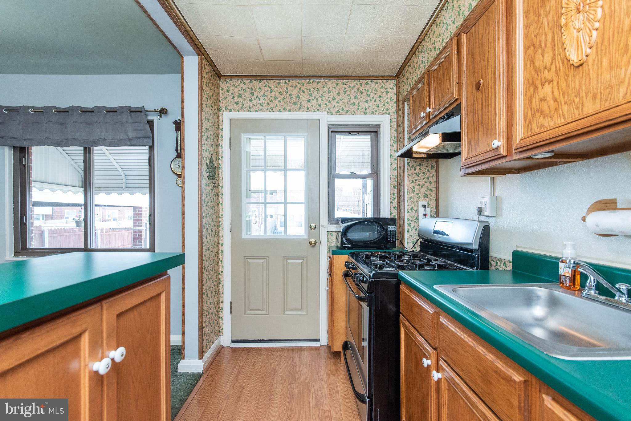 1906 Ormand Road Baltimore, MD 21222 - Photo 12 of 30 Kitchen