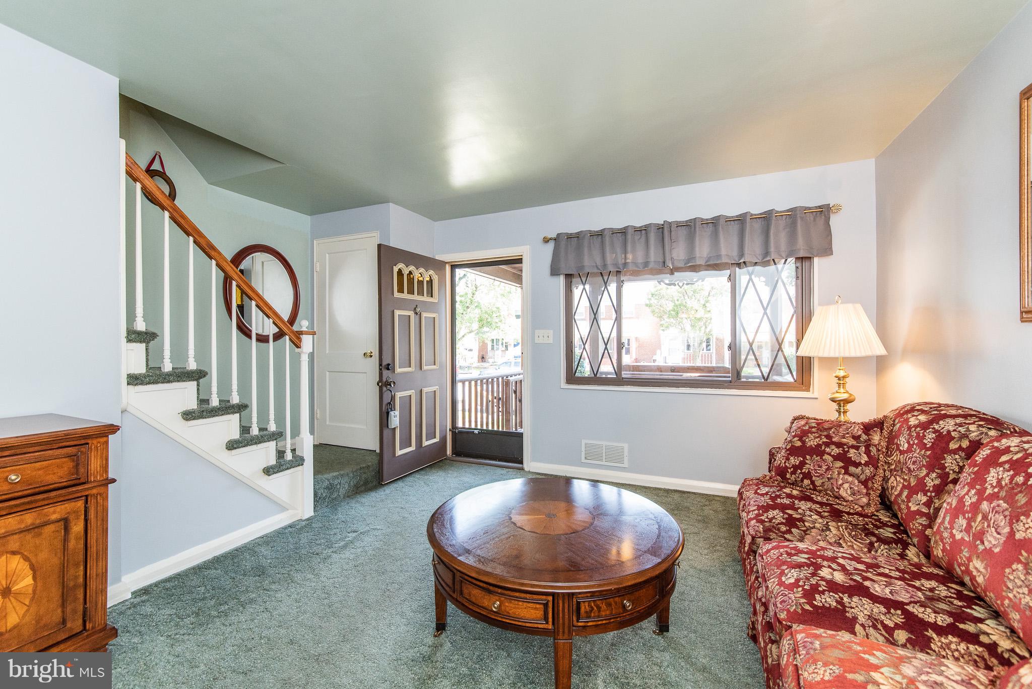 1906 Ormand Road Baltimore, MD 21222 - Photo 5 of 30 Living Room