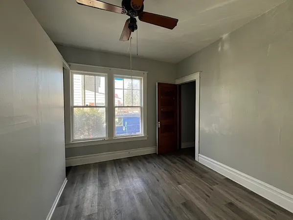 $190,000 | 519 North View Street, Aurora, IL 60506