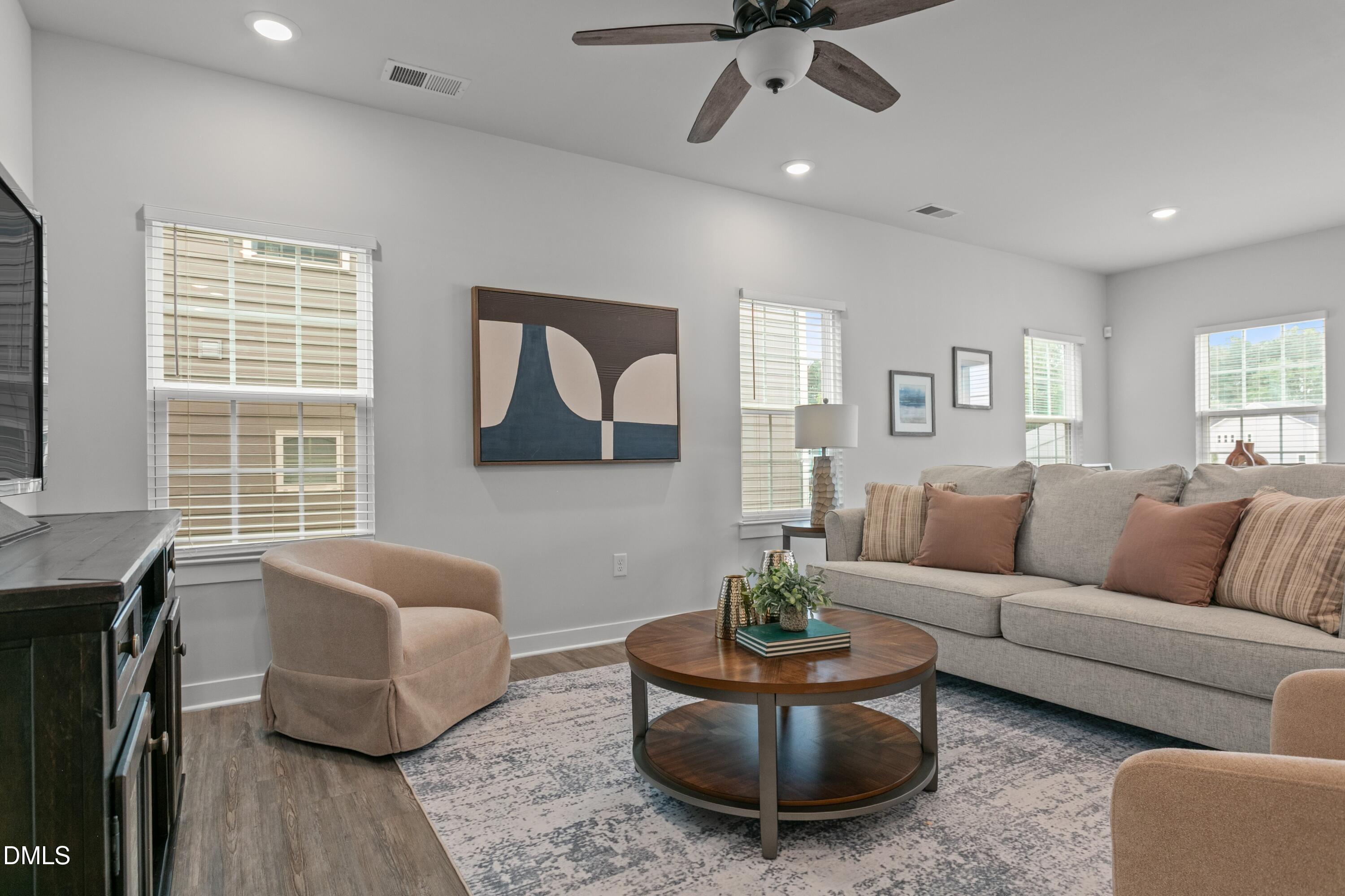 124 Amber Acorn Avenue Raleigh, NC 27603 - Photo 16 of 45 CGP_5618