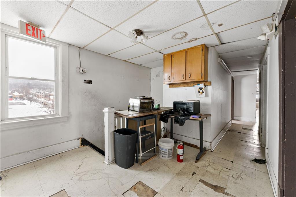 329 14th Street Ambridge, PA 15003 - Photo 15 of 44