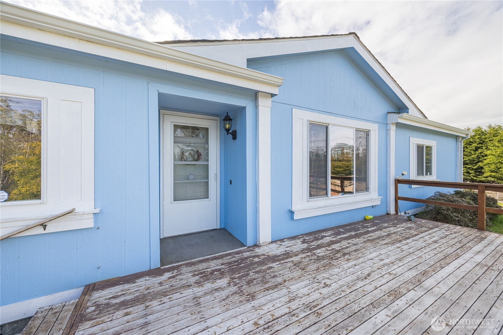 122 Derrick Road Port Angeles, WA 98362 - Photo 4 of 40 Gallery Image 4