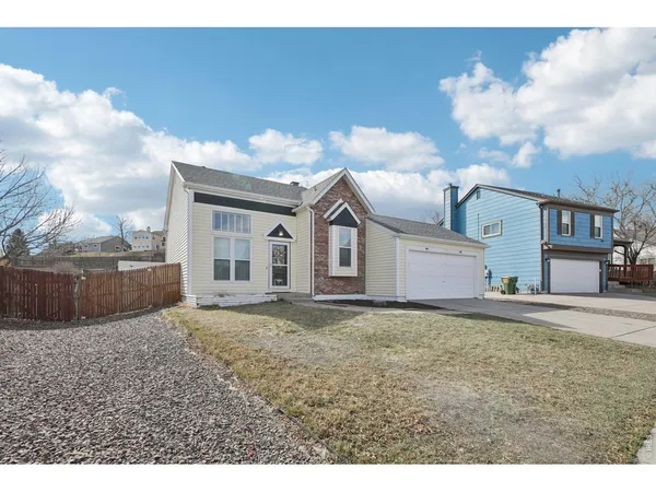 $555,000 | 11096 West 104th Drive, Broomfield, CO 80021