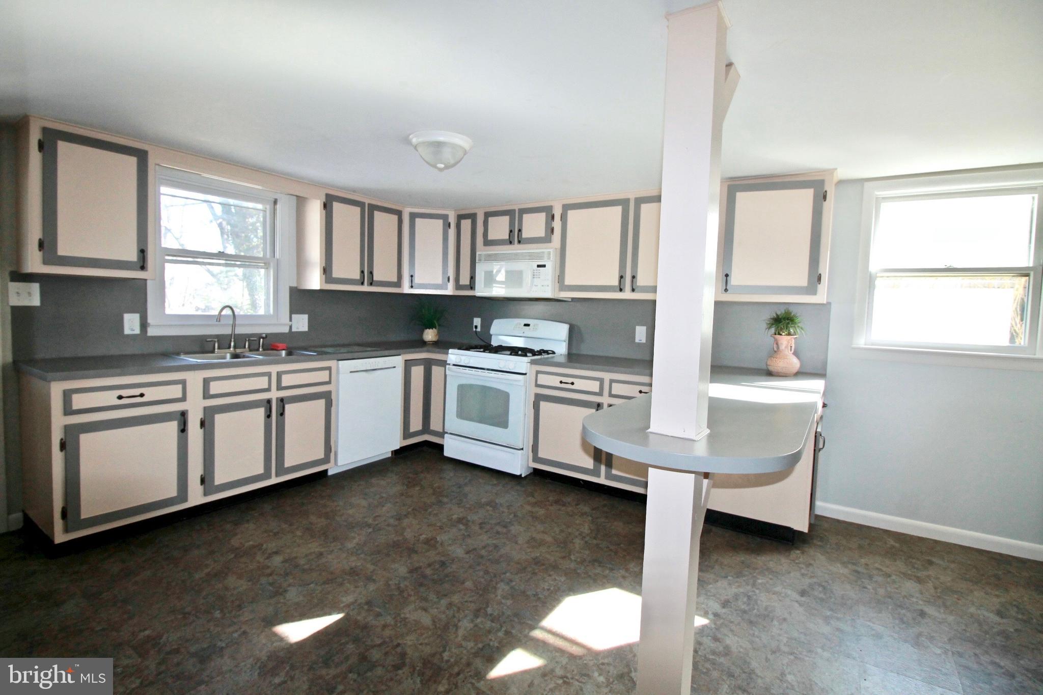 1506 West Trindle Road Carlisle, PA 17015 - Photo 20 of 25 Gallery Image 20