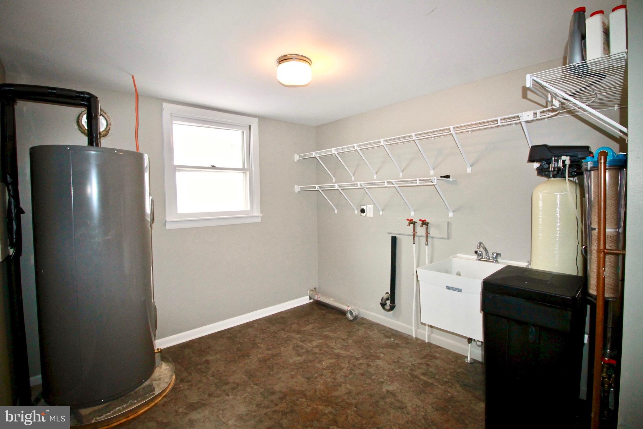 1506 West Trindle Road Carlisle, PA 17015 - Photo 8 of 25 Gallery Image 8