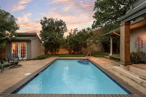 $539,000 | 435 West Northgate Drive, Irving, TX 75062