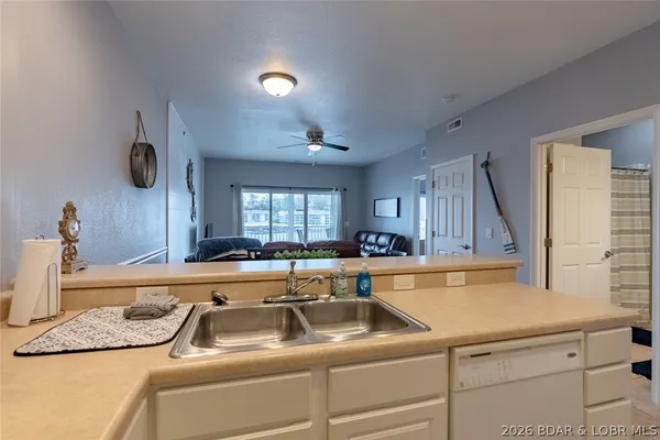 $300,000 | 4935 Robbins Circle, Unit 223, Osage Beach, MO 65065