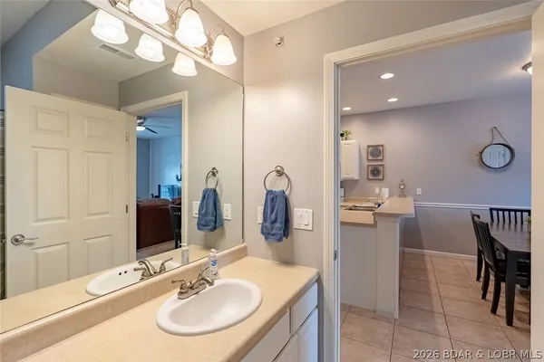 $300,000 | 4935 Robbins Circle, Unit 223, Osage Beach, MO 65065