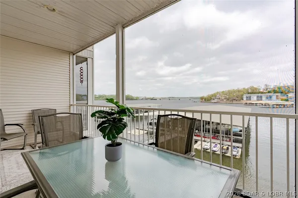 $300,000 | 4935 Robbins Circle, Unit 223, Osage Beach, MO 65065