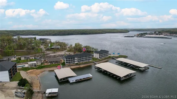 $300,000 | 4935 Robbins Circle, Unit 223, Osage Beach, MO 65065