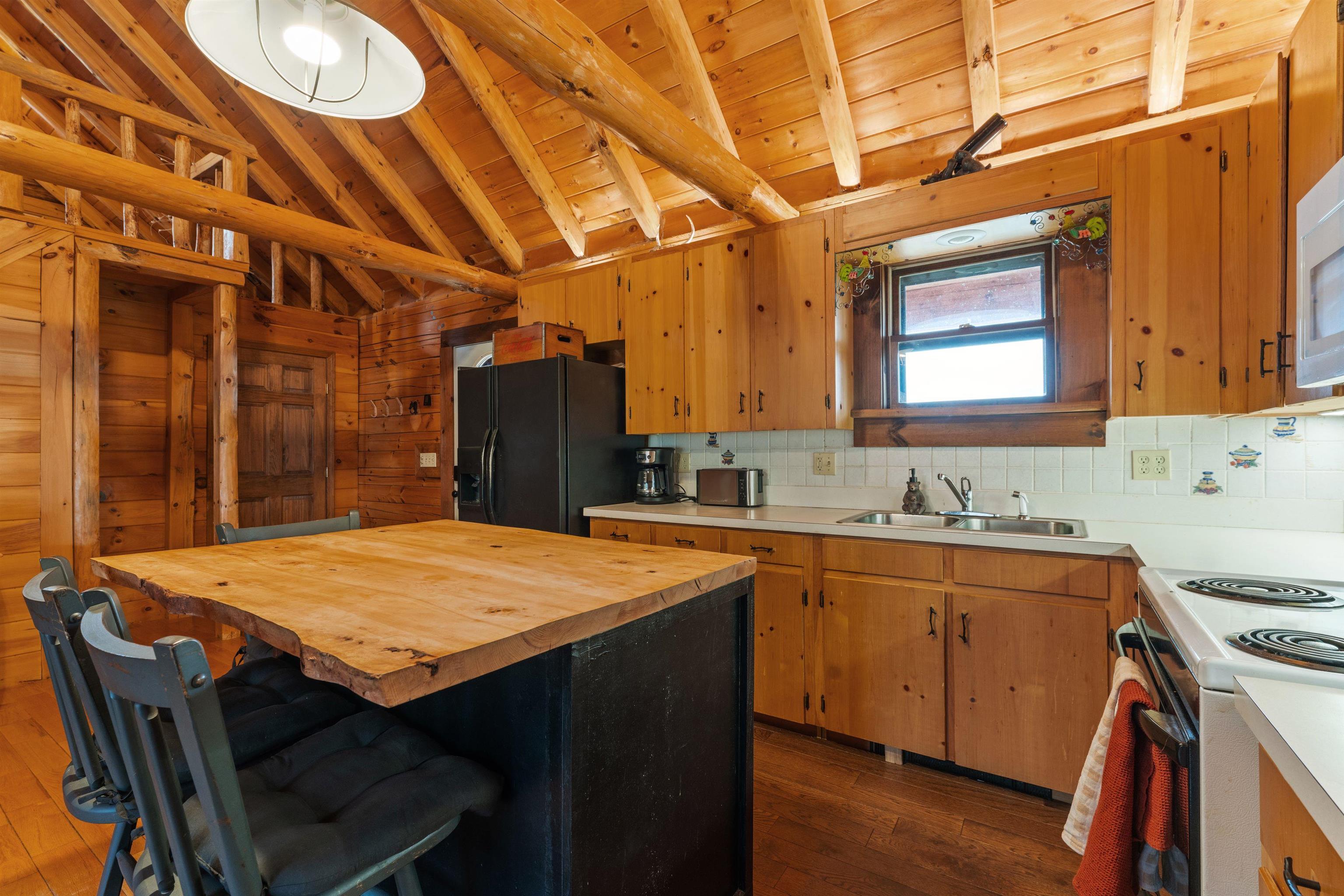 422 Tuttle Hill Road Orange, NH 03741 - Photo 16 of 20 Gallery Image 16