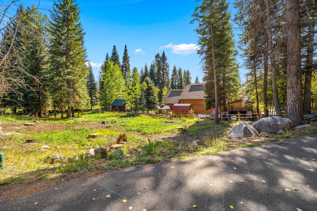 1365 Divot Lane, Unit 7 McCall, ID 83638 - Photo 11 of 27