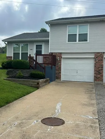 $1,800 | 440 Omar Court, St. Peters, MO 63376