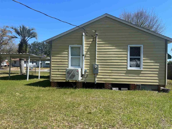$1,400 | 103 Northwest Kalash Road, Pensacola, FL 32507