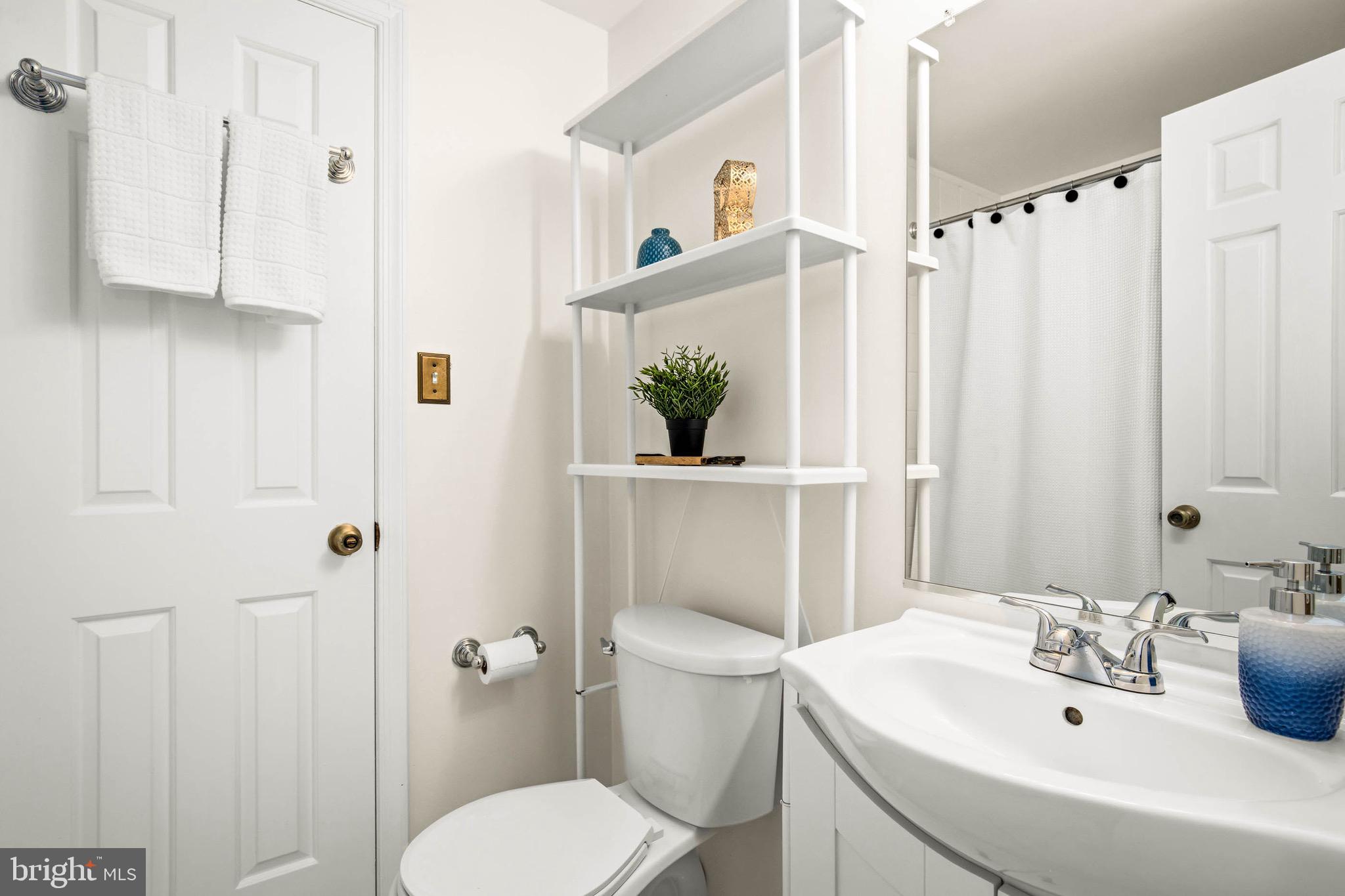 516 4th Street Northeast, Unit 101 Washington, DC 20002 - Photo 12 of 20