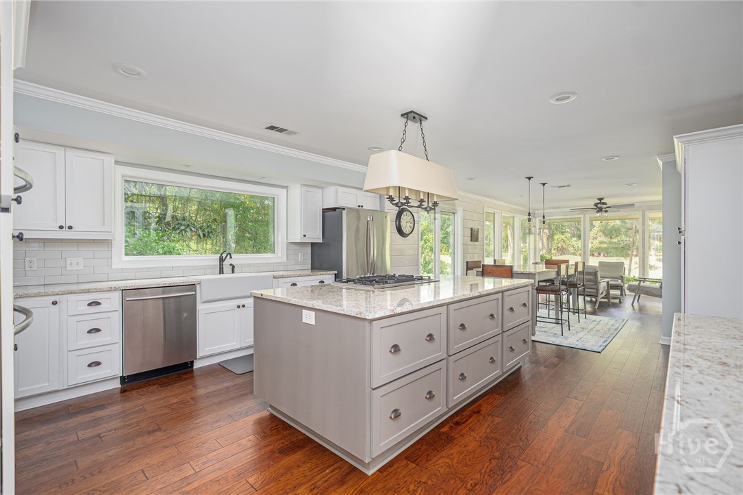 123 Bartram Road Savannah, GA 31411 - Photo 6 of 35