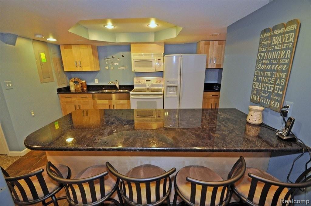 850 Lincoln Road Grosse Pointe, MI 48230 - Photo 35 of 41 33 (Copy).jpg