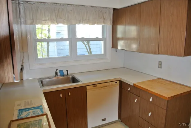 $300,000 | 507 Scott Avenue, Syracuse, NY 13224